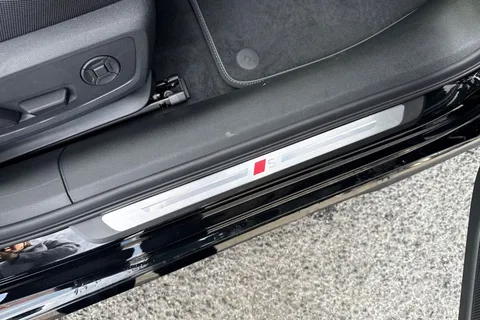  Audi A6 Saloon 2.0 e-hybrid 25.9kWh Edition 1 S Tronic quattro Euro 6 (s/s) 4dr Thumbnail #45