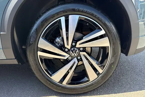 CY25BVX Volkswagen T-Roc 2.0 TDI 150 EVO R-Line 5dr DSG ⭐18' Nevada Alloys⭐ Thumbnail #23