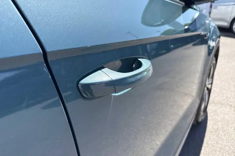 CY25BVX Volkswagen T-Roc 2.0 TDI 150 EVO R-Line 5dr DSG ⭐18' Nevada Alloys⭐ Thumbnail #28