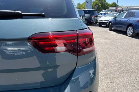 CY25BVX Volkswagen T-Roc 2.0 TDI 150 EVO R-Line 5dr DSG ⭐18' Nevada Alloys⭐ Thumbnail #30