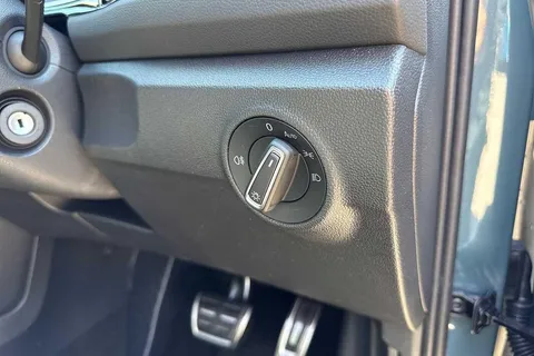 CY25BVX Volkswagen T-Roc 2.0 TDI 150 EVO R-Line 5dr DSG ⭐18' Nevada Alloys⭐ Thumbnail #38