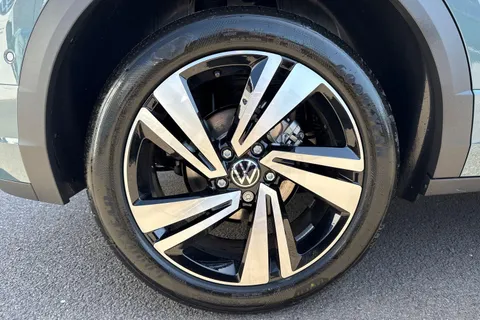 CY25BVX Volkswagen T-Roc 2.0 TDI 150 EVO R-Line 5dr DSG ⭐18' Nevada Alloys⭐ Thumbnail #83
