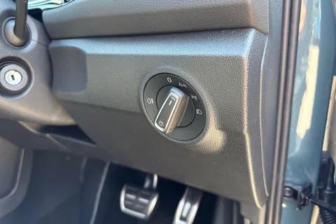 CY25BVX Volkswagen T-Roc 2.0 TDI 150 EVO R-Line 5dr DSG ⭐18' Nevada Alloys⭐ Thumbnail #97