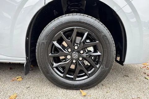 PN75NFG Volkswagen Transporter T32 Panel Van Commerce Pro SWB 170 PS 2.0 TDI 8sp Automatic Thumbnail #9