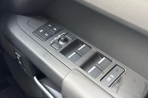  Land Rover Defender 110 3.0 D250 MHEV X-Dynamic HSE Auto 4WD Euro 6 (s/s) 5dr Thumbnail #32