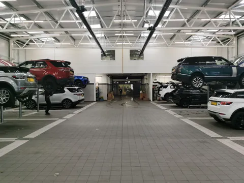  Land Rover Defender 110 3.0 D250 MHEV X-Dynamic HSE Auto 4WD Euro 6 (s/s) 5dr Thumbnail #39