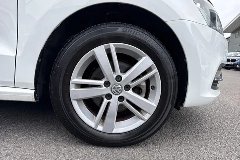 EN17KNL Volkswagen Polo 1.2 TSI BlueMotion Tech Match Edition DSG Euro 6 (s/s) 3dr Thumbnail #7