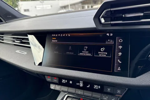 DC25AEV Audi A3 Black Edition 35 TFSI 150 PS S tronic Thumbnail #38