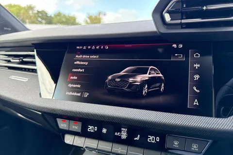 DC25AEV Audi A3 Black Edition 35 TFSI 150 PS S tronic Thumbnail #43