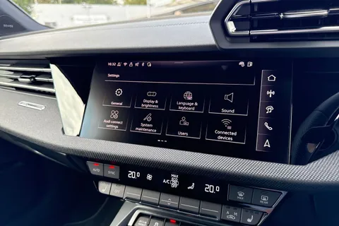 DC25AEV Audi A3 Black Edition 35 TFSI 150 PS S tronic Thumbnail #50