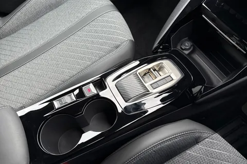 58 of 67 for PEUGEOT e-2008 54kWh Allure SUV 5dr Electric Auto (7kW Charger) (156 ps)