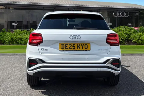 DE25KYO Audi Q2 S line 30 TFSI  116 PS 6-speed Thumbnail #5