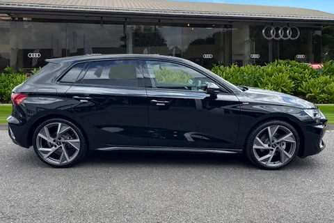 DF25SVP Audi A3 Black Edition 35 TFSI 150 PS 6-speed Thumbnail #4