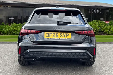 DF25SVP Audi A3 Black Edition 35 TFSI 150 PS 6-speed Thumbnail #5