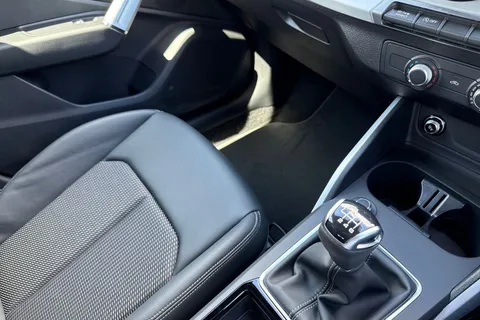 DE25KYO Audi Q2 S line 30 TFSI  116 PS 6-speed Thumbnail #20