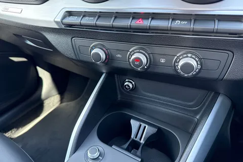 DE25KYO Audi Q2 S line 30 TFSI  116 PS 6-speed Thumbnail #22