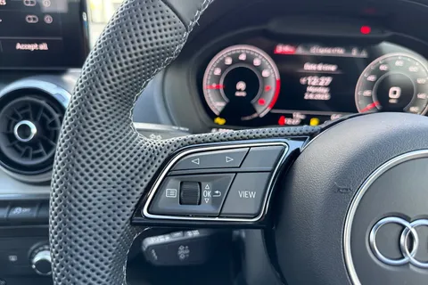 DE25KYO Audi Q2 S line 30 TFSI  116 PS 6-speed Thumbnail #26