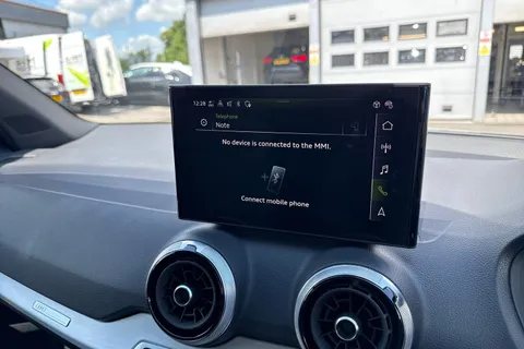 DE25KYO Audi Q2 S line 30 TFSI  116 PS 6-speed Thumbnail #36