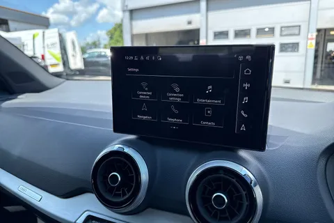 DE25KYO Audi Q2 S line 30 TFSI  116 PS 6-speed Thumbnail #46