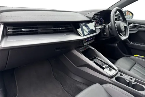 BT23ZWZ Audi A3 1.5 TFSI 35 S line S Tronic Euro 6 (s/s) 4dr Thumbnail #9