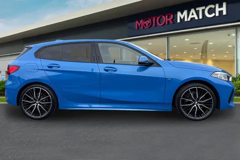 NL70DXS BMW 1 Series 1.5 118i M Sport Euro 6 (s/s) 5dr Thumbnail #4