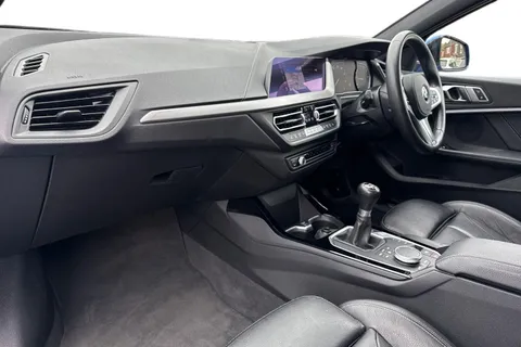 NL70DXS BMW 1 Series 1.5 118i M Sport Euro 6 (s/s) 5dr Thumbnail #10