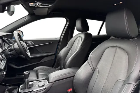 NL70DXS BMW 1 Series 1.5 118i M Sport Euro 6 (s/s) 5dr Thumbnail #12