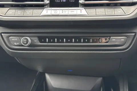 NL70DXS BMW 1 Series 1.5 118i M Sport Euro 6 (s/s) 5dr Thumbnail #42