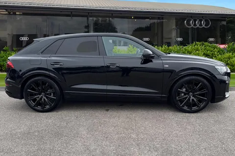 DA75CJO Audi Q8 3.0 TDI V6 50 Black Edition Tiptronic quattro Euro 6 (s/s) 5dr Thumbnail #4