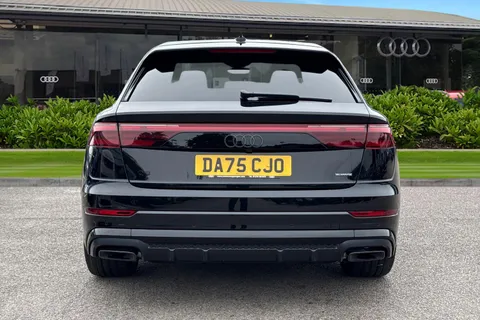 DA75CJO Audi Q8 3.0 TDI V6 50 Black Edition Tiptronic quattro Euro 6 (s/s) 5dr Thumbnail #5