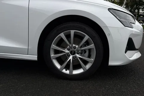 PY25EAJ Audi A3 Sport 40 TFSI e  204 PS S tronic Thumbnail #10