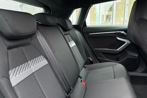 PY25EAJ Audi A3 Sport 40 TFSI e  204 PS S tronic Thumbnail #19