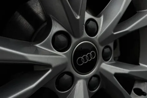 PY25EAJ Audi A3 Sport 40 TFSI e  204 PS S tronic Thumbnail #33