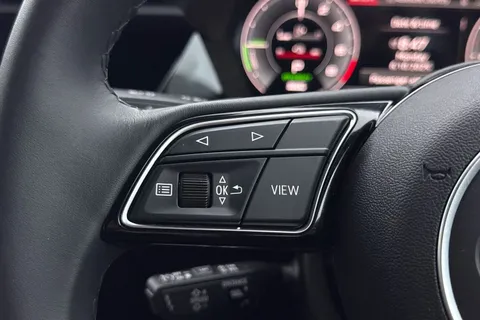 PY25EAJ Audi A3 Sport 40 TFSI e  204 PS S tronic Thumbnail #49