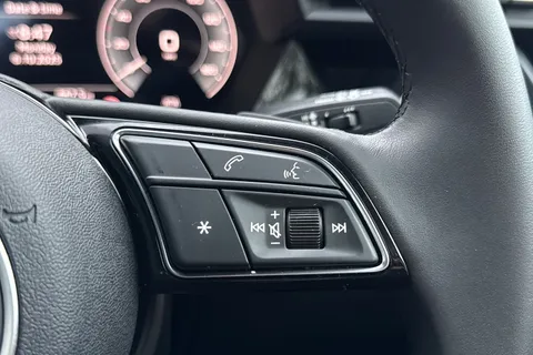 PY25EAJ Audi A3 Sport 40 TFSI e  204 PS S tronic Thumbnail #50