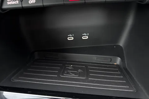 PY25EAJ Audi A3 Sport 40 TFSI e  204 PS S tronic Thumbnail #54