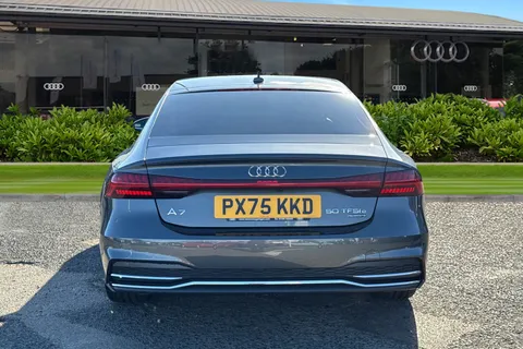 PX75KKD Audi A7 2.0 TFSIe 50 S line Sportback S Tronic quattro Euro 6 (s/s) 5dr 17.9kWh Thumbnail #5