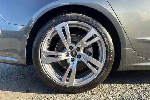 PX75KKD Audi A7 2.0 TFSIe 50 S line Sportback S Tronic quattro Euro 6 (s/s) 5dr 17.9kWh Thumbnail #12