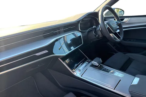 PX75KKD Audi A7 2.0 TFSIe 50 S line Sportback S Tronic quattro Euro 6 (s/s) 5dr 17.9kWh Thumbnail #15