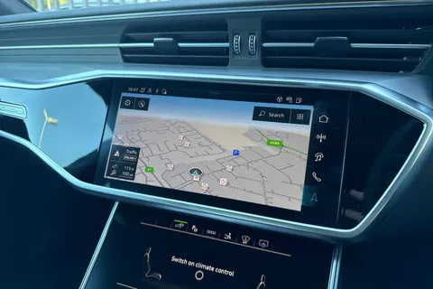 PX75KKD Audi A7 2.0 TFSIe 50 S line Sportback S Tronic quattro Euro 6 (s/s) 5dr 17.9kWh Thumbnail #17