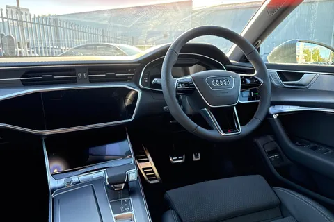 PX75KKD Audi A7 2.0 TFSIe 50 S line Sportback S Tronic quattro Euro 6 (s/s) 5dr 17.9kWh Thumbnail #18