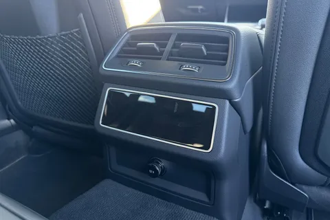 PX75KKD Audi A7 2.0 TFSIe 50 S line Sportback S Tronic quattro Euro 6 (s/s) 5dr 17.9kWh Thumbnail #25