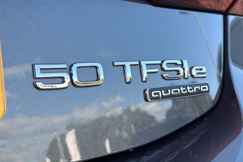 PX75KKD Audi A7 2.0 TFSIe 50 S line Sportback S Tronic quattro Euro 6 (s/s) 5dr 17.9kWh Thumbnail #31