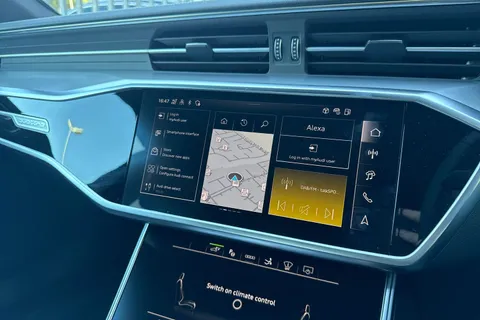 PX75KKD Audi A7 2.0 TFSIe 50 S line Sportback S Tronic quattro Euro 6 (s/s) 5dr 17.9kWh Thumbnail #47