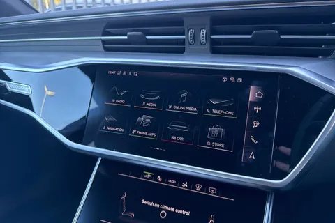 PX75KKD Audi A7 2.0 TFSIe 50 S line Sportback S Tronic quattro Euro 6 (s/s) 5dr 17.9kWh Thumbnail #48