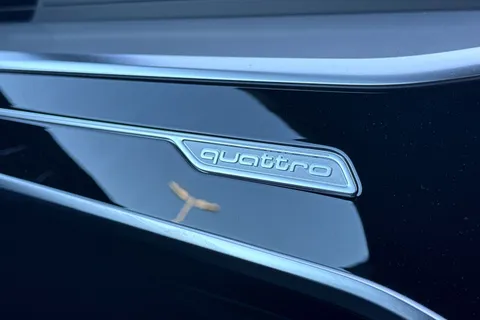 PX75KKD Audi A7 2.0 TFSIe 50 S line Sportback S Tronic quattro Euro 6 (s/s) 5dr 17.9kWh Thumbnail #60