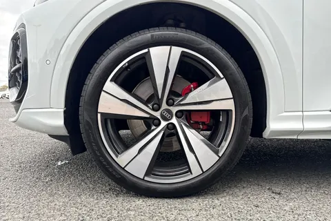 PX75KMY Audi Q5 SUV Edition 1 TDI quattro 204 PS S tronic Thumbnail #11