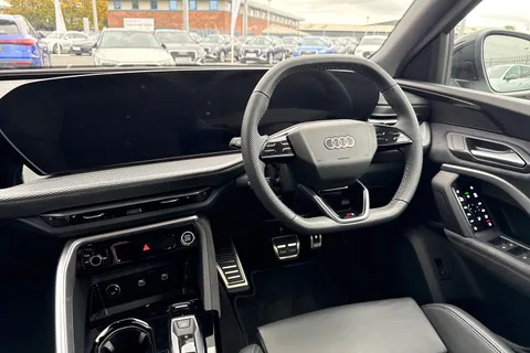 PX75KMY Audi Q5 SUV Edition 1 TDI quattro 204 PS S tronic Thumbnail #19