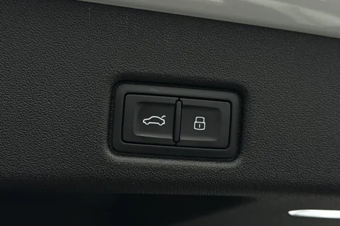 PX75KMY Audi Q5 SUV Edition 1 TDI quattro 204 PS S tronic Thumbnail #27