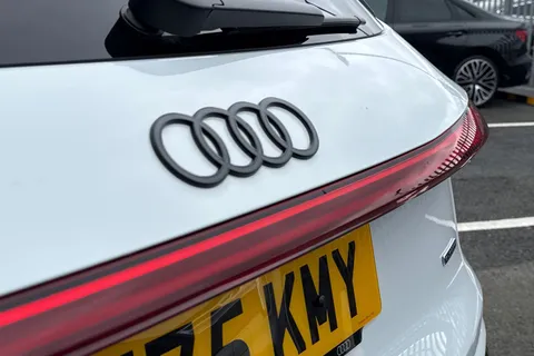 PX75KMY Audi Q5 SUV Edition 1 TDI quattro 204 PS S tronic Thumbnail #36